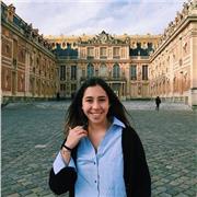 Profesora de dibujo y artes basicas